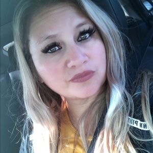 Meet your Posher, Araceli